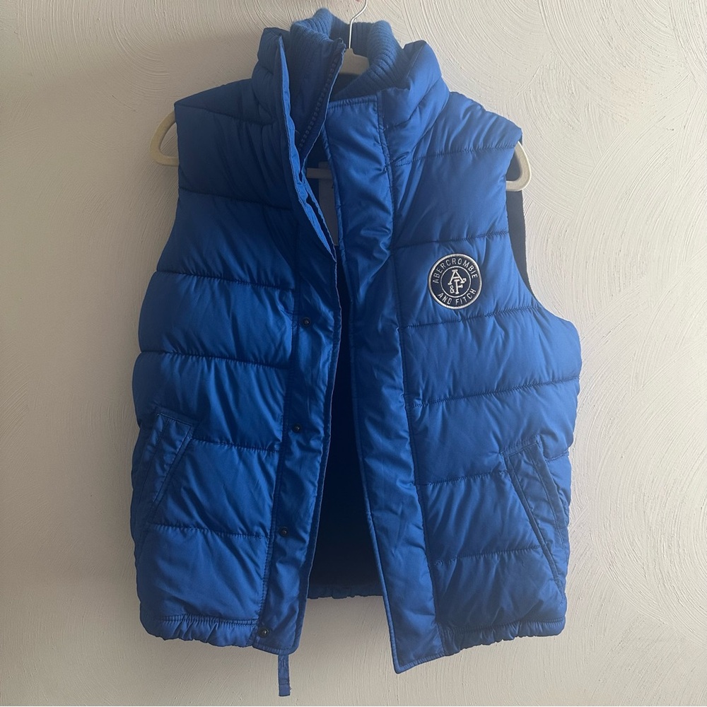 Brand New Abercrombie & Fitch Men’s Blue Puffer Vest